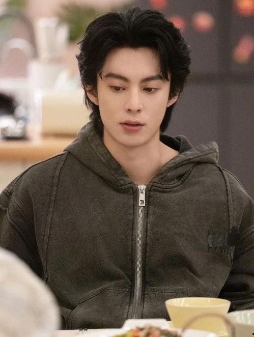 王鹤棣直播吃瓜视频,揭秘娱乐圈幕后故事